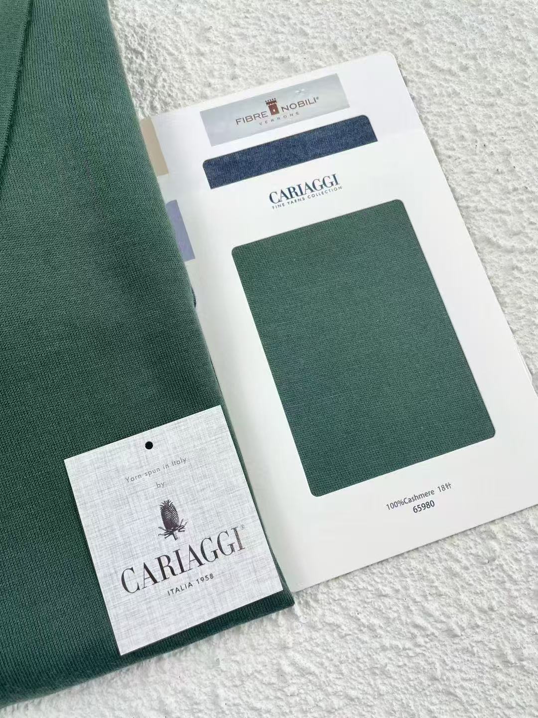 Crewneck 100% Cariaggi Cashmere Sweater – 18G